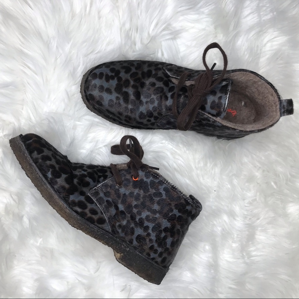 Boden Cozy Desert Faux Fur Ankle Boots Blue Black Animal Print EUR size 38 US 7